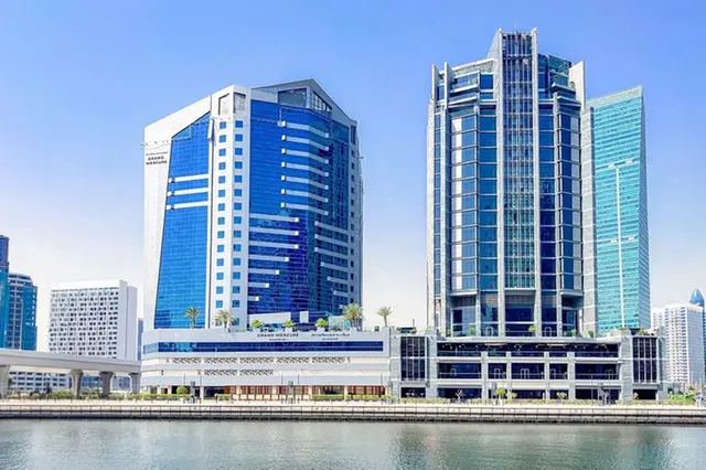 hotelexterior-grandmercurebusinessbay1-1-1-jpg